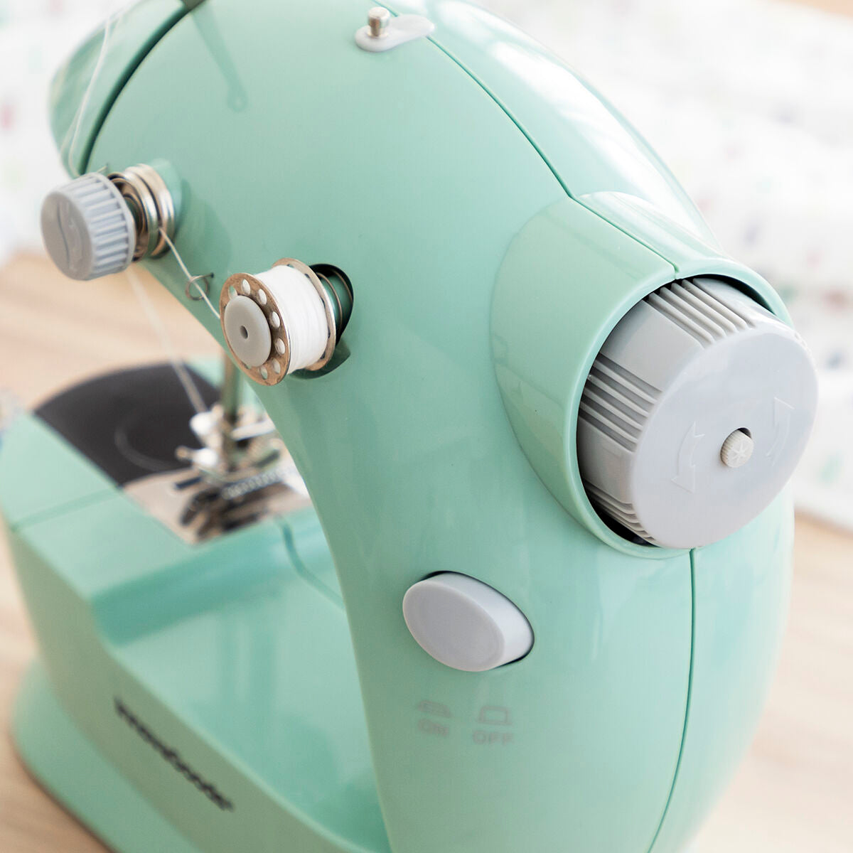Mini Portable Sewing Machine with LED, Thread Cutter and Accessories