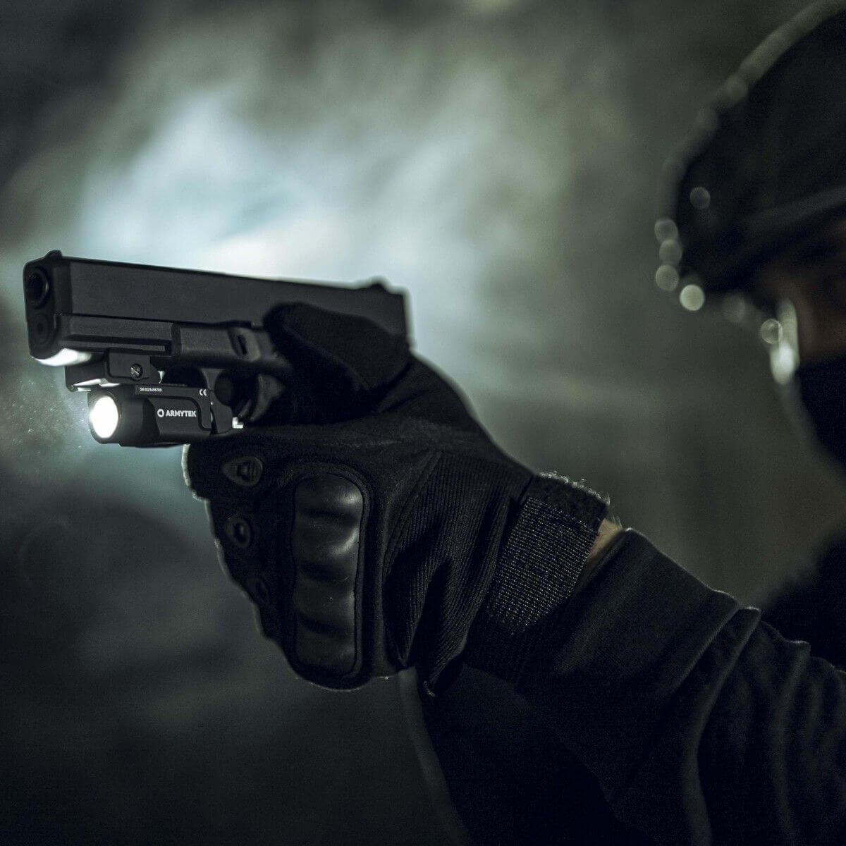 Armytek Buckler M1 Weapon Light-3